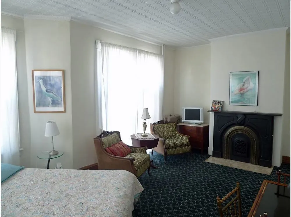 Fort Place Bed & Breakfast New York Hotel